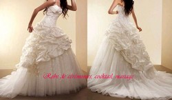 Robe de mariée romantique blanc cassé plissé VENDU avec jupon adapté.