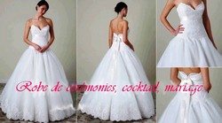 Robe de mariée SMP blanche en dentelle VENDU avec jupon adapté.