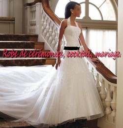 Robe de mariée SMP blanche à col américain VENDU avec jupon adapté.