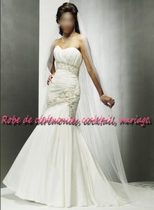 Robe de mariée Rouge & blanc coupe sirène !