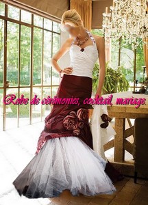 Robe de mariée NV Bordeaux et Blanc motif rose