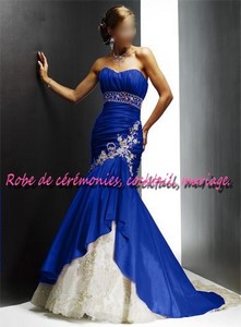 Robe de mariée Rouge & blanc coupe sirène !