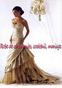 Robe de mariée NV doré bustier en coeur brodé.
