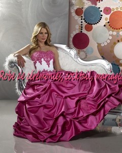 Robe de princesse NVP fuchsia et blanc VENDU avec jupon adapté.