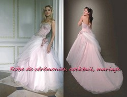 Robe de mariée NV rosé & blanc VENDU avec jupon adapté.