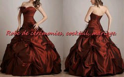 Robe de mariée NVP bordeaux VENDU avec jupon adapté.
