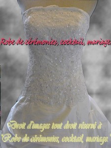 Robe de mariée coupe plissé légère ivoire VENDU avec jupon adapté.