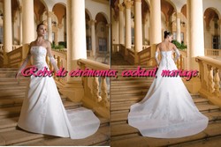 Robe de mariée SMP blanche coupe trapèze VENDU avec jupon adapté.
