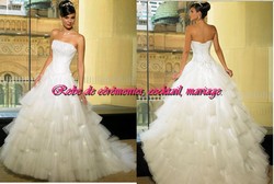 Robe de mariée romantique blanche bustier plissé croisé traîne en tulle VENDU avec jupon adapté.