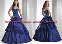 Robe de princesse bleu saphir VENDU avec jupon adapté.