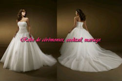 Robe de mariée prestige blanche haut de bustier plissé VENDU avec jupon adapté.