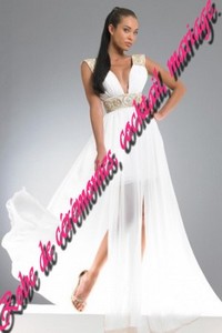 Robe de cocktail blanche à bretelles et laçage.