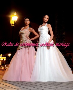 Robe de mariée glamour rose saumoné VENDU avec jupon adapté.