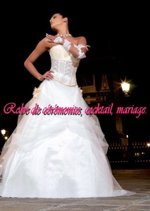 Robe de mariée glamour crème & blanc VENDU avec jupon adapté.
