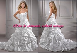 Robe de mariée prestige blanche cintré et plissé VENDU avec jupon adapté