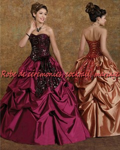 Robe de princesse NVP rose fuchsia VENDU avec jupon adapté.